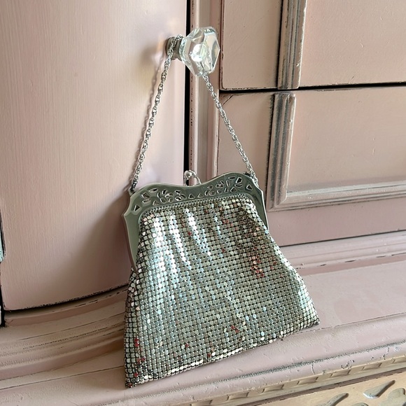 Vintage Whiting Davis Silver Mesh handbag clutch - Picture 1 of 7